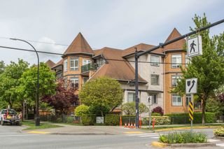 Main Photo: 302 12207 224 Street in Maple Ridge: West Central Condo for sale in "Evergreen" : MLS®# R2691505