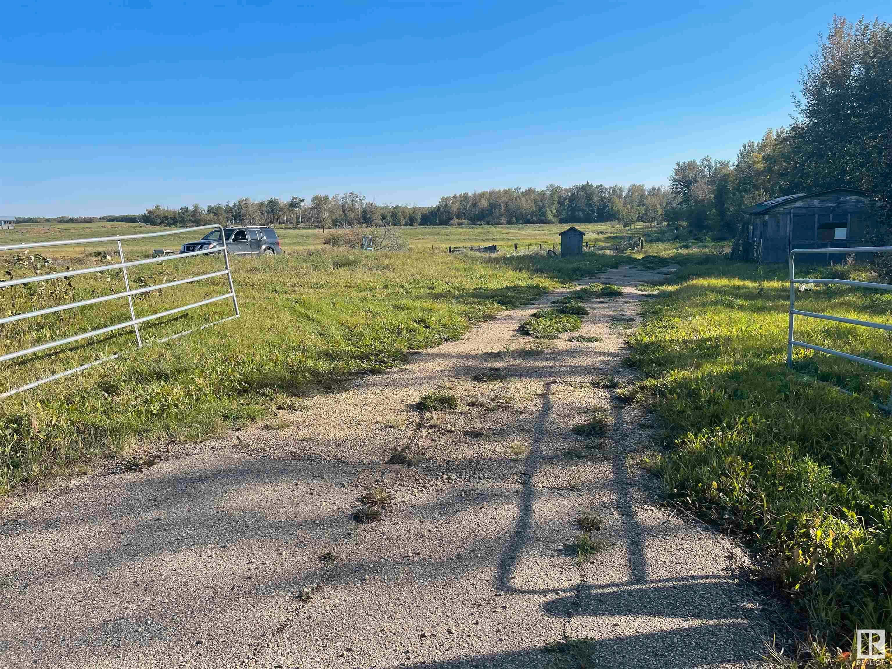 Main Photo: 23153 TWP RD 502 (Airport Road): Beaumont Land Commercial for lease : MLS®# E4372592