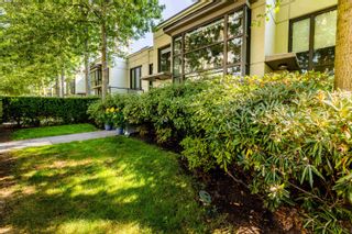 Photo 3: TH-5 4182 DAWSON Street in Burnaby: Brentwood Park Townhouse for sale in "Tandem 3" (Burnaby North)  : MLS®# R2718456