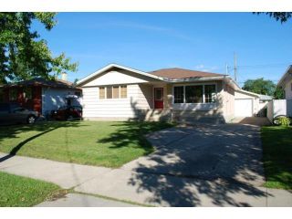 Photo 1: 617 Vimy Road in WINNIPEG: Westwood / Crestview Residential for sale (West Winnipeg)  : MLS®# 1109862