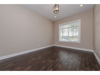 Photo 3: 4328 STEPHEN LEACOCK DRIVE in Abbotsford: Abbotsford East House for sale : MLS®# R2001619