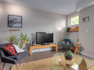 Photo 5: 309 707 E 20TH Avenue in Vancouver: Fraser VE Condo for sale in "BLOSSOM" (Vancouver East)  : MLS®# R2404449