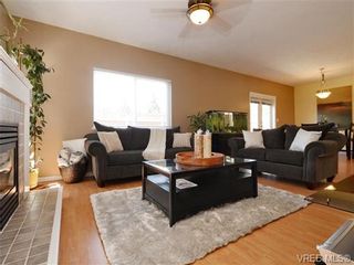 Photo 5: 3250 Walfred Pl in VICTORIA: La Walfred House for sale (Langford)  : MLS®# 738318