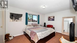 Photo 20: A 930 Old Esquimalt Rd in Esquimalt: House for sale : MLS®# 961763