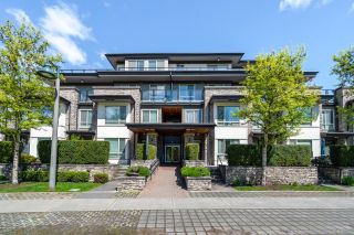 Photo 2: 113 7418 BYRNEPARK Walk in Burnaby: South Slope Condo for sale in "SUMMER @ GREEN ADERA" (Burnaby South)  : MLS®# R2880535