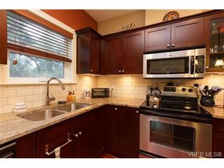 Photo 10: 110 201 Nursery Hill Dr in VICTORIA: VR Six Mile Condo for sale (View Royal)  : MLS®# 658830