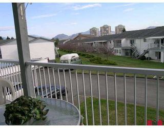 Photo 9: 32691 GARIBALDI Drive in Abbotsford: Abbotsford West Townhouse for sale in "CARRIAGE LANE" : MLS®# F2626920