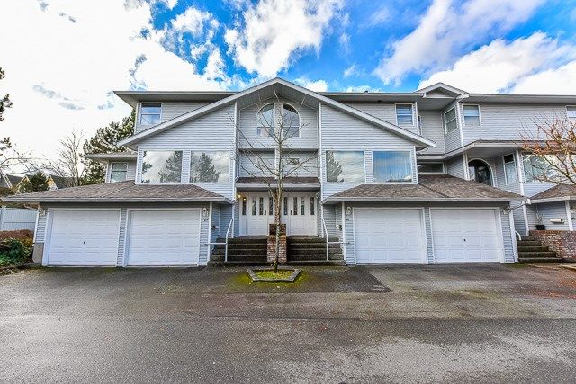 Main Photo: 46 16363 85 Avenue in Surrey: Fleetwood Tynehead Townhouse for sale in "SOMERSET" : MLS®# R2035327