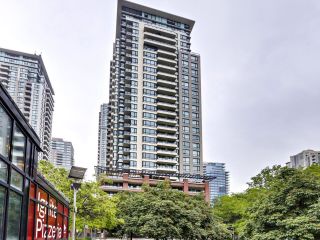 Main Photo: 806 977 MAINLAND Street in Vancouver: Yaletown Condo for sale in "Yaletown Park III" (Vancouver West)  : MLS®# R2890435