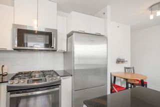 Photo 9: 1405 151 W 2ND Street in North Vancouver: Lower Lonsdale Condo for sale in "THE SKY" : MLS®# R2865078