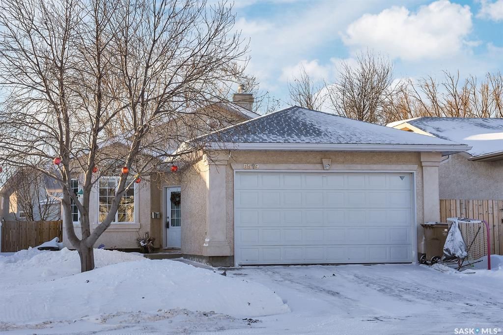 Main Photo: 8519 Rever Drive in Regina: Westhill Park Residential for sale : MLS®# SK841352