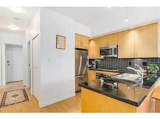 Photo 6: 1403 1050 SMITHE Street in Vancouver: West End VW Condo for sale in "THE STERLING" (Vancouver West)  : MLS®# V1092092