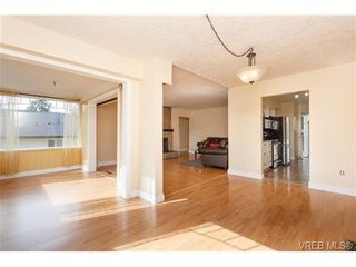 Photo 6: 1126 Loenholm Rd in VICTORIA: SW Northridge House for sale (Saanich West)  : MLS®# 712768