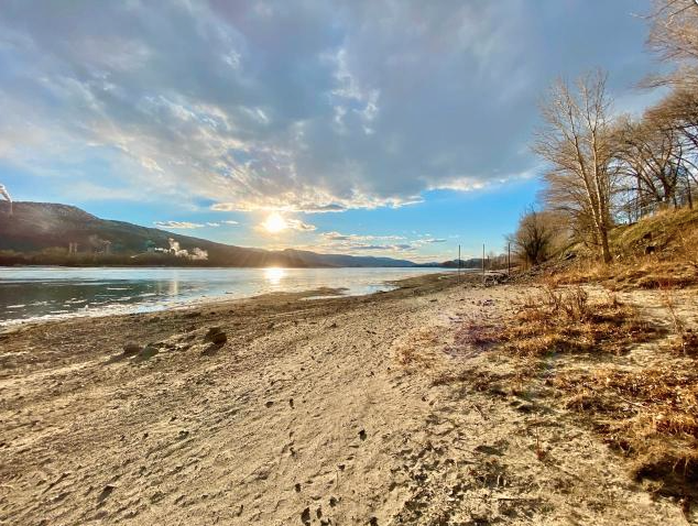 Main Photo: Waterfront commercial property for sale Kamloops BC in Kamloops: Multifamily for sale : MLS®# 166091