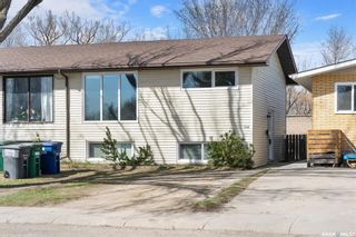 Photo 4: 222-224 Carleton Drive in Saskatoon: West College Park Residential for sale : MLS®# SK967185