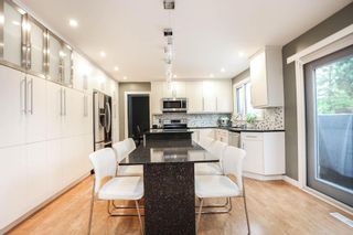 Photo 14: 46 Newbury Crescent in Winnipeg: Tuxedo Residential for sale (1E)  : MLS®# 202113189