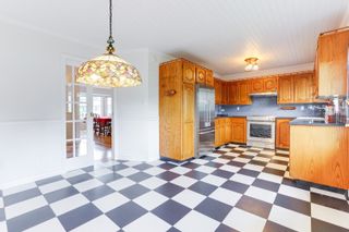 Photo 10: 2861 MCCOOMB Drive in Coquitlam: Eagle Ridge CQ House for sale : MLS®# R2806813