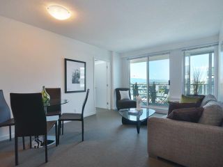 Photo 5: 701 522 W 8TH Avenue in Vancouver: Fairview VW Condo for sale in "CROSSROADS" (Vancouver West)  : MLS®# V969156