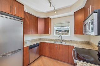 Photo 7: 218 21 Conard St in View Royal: VR Hospital Condo for sale : MLS®# 913774