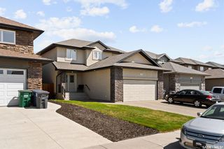 Photo 2: 522 Sutter Crescent in Saskatoon: Stonebridge Residential for sale : MLS®# SK929736
