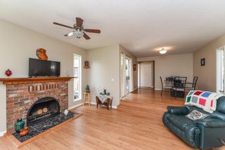 Photo 9: 2281 Piercy Ave in Courtenay: CV Courtenay City House for sale (Comox Valley)  : MLS®# 902632