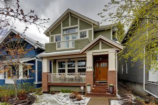 Photo 1: 224 11A Street NW in Calgary: Hillhurst Detached for sale : MLS®# A1216385