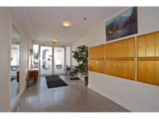 Photo 16: 311 5955 177B Street in Surrey: Cloverdale BC Condo for sale in "WINDSOR PLACE" (Cloverdale)  : MLS®# F1433073