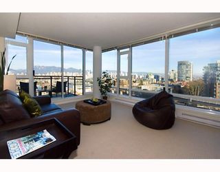 Photo 4: 906 1650 W 7TH Avenue in Vancouver: Fairview VW Condo for sale in "VIRTU" (Vancouver West)  : MLS®# V748830