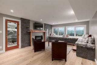 Photo 3: 2205 CRUMPIT WOODS Drive in Squamish: Plateau House for sale in "CRUMPIT WOODS" : MLS®# R2583402