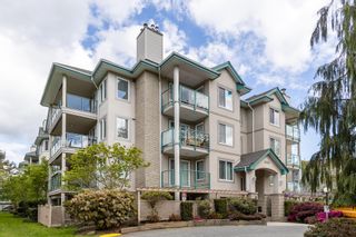 Main Photo: 204 20453 53 Avenue in Langley: Langley City Condo for sale in "Countryside Estates" : MLS®# R2877539