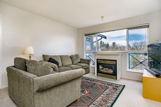 Photo 10: 403 6390 196 Street in Langley: Willoughby Heights Condo for sale in "Willow Gate" : MLS®# R2764106