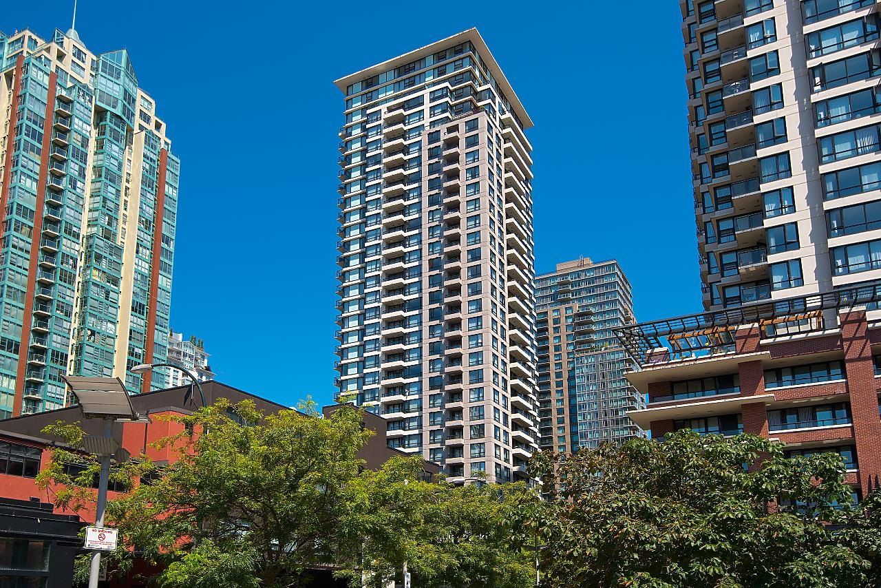 Main Photo: 1709 928 HOMER Street in Vancouver: Yaletown Condo for sale in "YALETOWN PARK 1" (Vancouver West)  : MLS®# R2633442