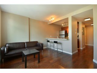 Photo 2: 2001 438 SEYMOUR Street in Vancouver: Downtown VW Condo for sale in "CONFERENCE PLAZA" (Vancouver West)  : MLS®# V916665