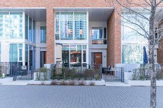Photo 1: 582 Riverfront Lane SE in Calgary: Downtown East Village Row/Townhouse for sale : MLS®# A2019285
