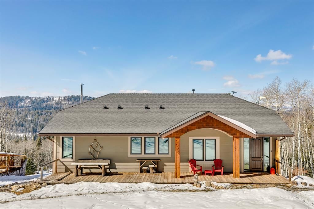 Main Photo: 336198 223 Avenue W: Rural Foothills County Detached for sale : MLS®# A2031602