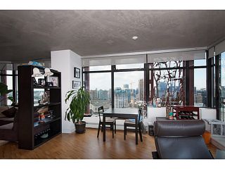 Photo 6: 3810 128 W CORDOVA Street in Vancouver: Downtown VW Condo for sale in "Woodwards W43" (Vancouver West)  : MLS®# V1076978