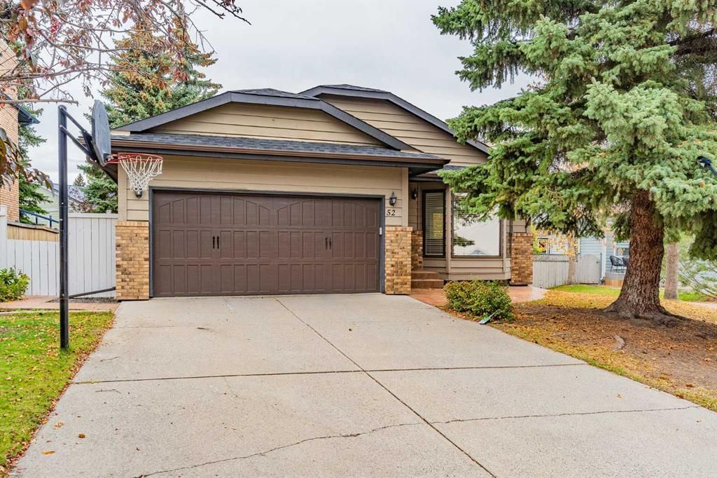 Main Photo: 52 stradbrooke Way SW in Calgary: Strathcona Park Detached for sale : MLS®# A2083515