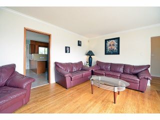 Photo 3: 32957 12TH AV in Mission: Mission BC House for sale : MLS®# F1417978