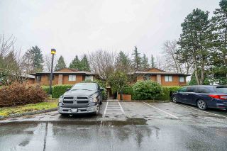 Photo 3: 322 10620 150 Street in Surrey: Guildford Townhouse for sale (North Surrey)  : MLS®# R2422717