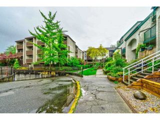 Photo 3: 402 340 GINGER Drive in New Westminster: Fraserview NW Condo for sale in "FRASER MEWS" : MLS®# R2599521