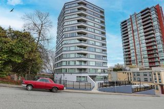 Main Photo: 1002 31 ELLIOT Street in New Westminster: Downtown NW Condo for sale in "Royal Albert" : MLS®# R2890993