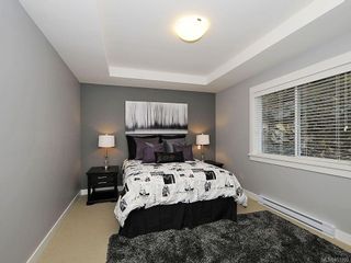 Photo 15: 43 Bamford Crt in View Royal: VR Six Mile House for sale : MLS®# 651703