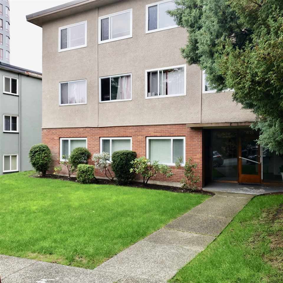 Main Photo: 6 48 LEOPOLD PLACE in New Westminster: Downtown NW Condo for sale : MLS®# R2408599