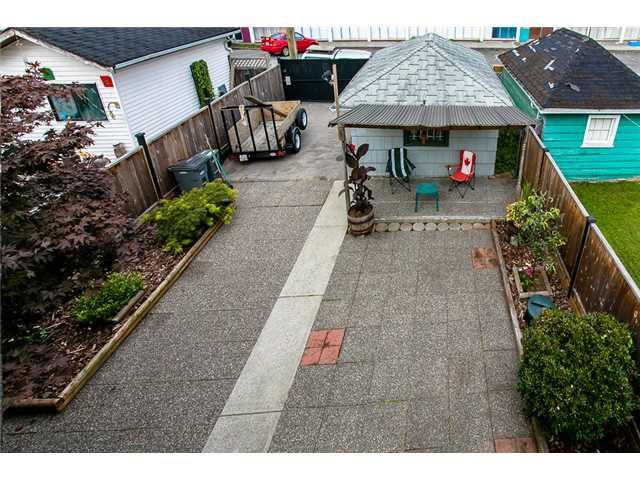 Photo 14: Photos: 321 E 16TH Avenue in Vancouver: Mount Pleasant VE House for sale (Vancouver East)  : MLS®# V1023079