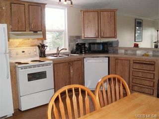 Photo 4: B35 920 Whittaker Rd in MALAHAT: ML Mill Bay Manufactured Home for sale (Malahat & Area)  : MLS®# 752139
