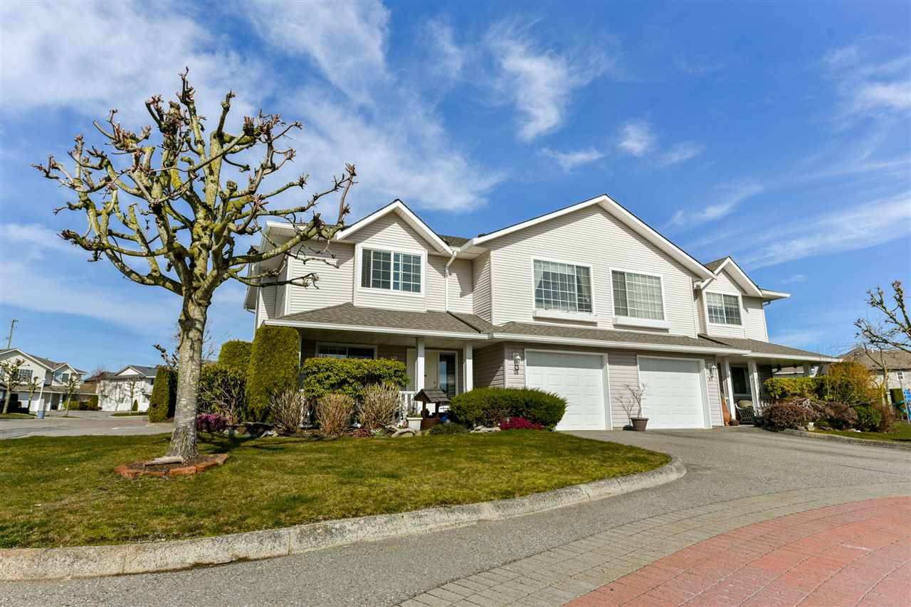 Main Photo: 28 31255 UPPER MACLURE Road in Abbotsford: Abbotsford West Townhouse for sale in "Country Lane" : MLS®# R2246805