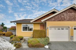 Photo 2: 11 332 Belaire St in Ladysmith: Du Ladysmith Row/Townhouse for sale (Duncan)  : MLS®# 926118