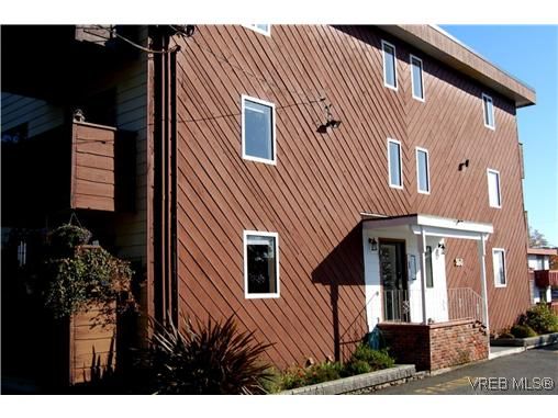 Main Photo: 104 350 Belmont Rd in VICTORIA: Co Colwood Corners Condo for sale (Colwood)  : MLS®# 499266