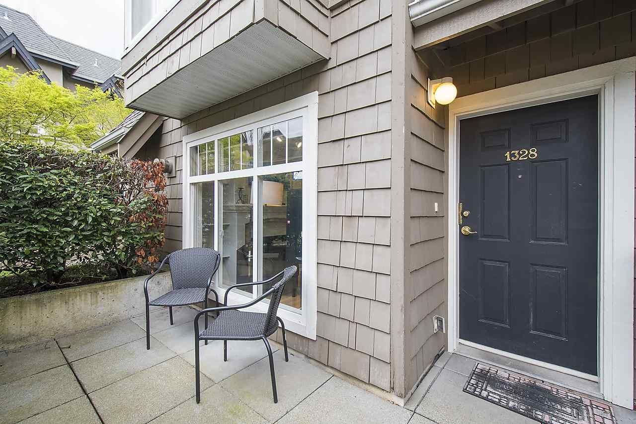 Main Photo: 1328 MAHON Avenue in North Vancouver: Central Lonsdale Townhouse for sale : MLS®# R2156696