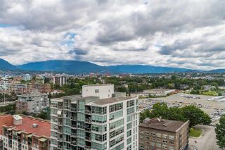 Photo 5: 1801 1128 QUEBEC Street in Vancouver: Downtown VE Condo for sale in "THE NATIONAL" (Vancouver East)  : MLS®# R2484422